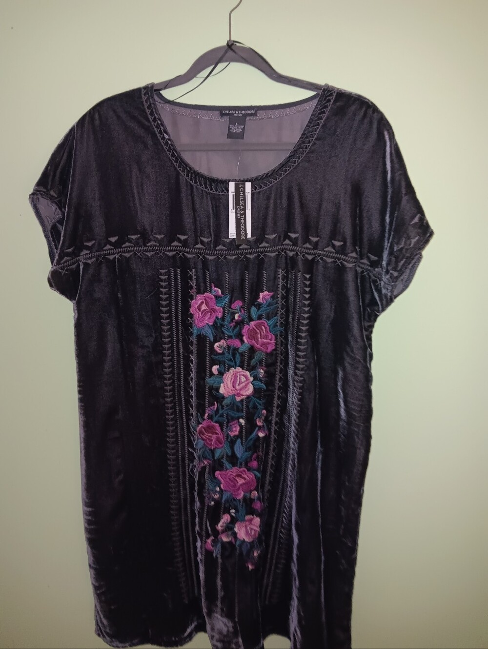 New Chelsea & Theodore Pullover Short Sleeve Dress
